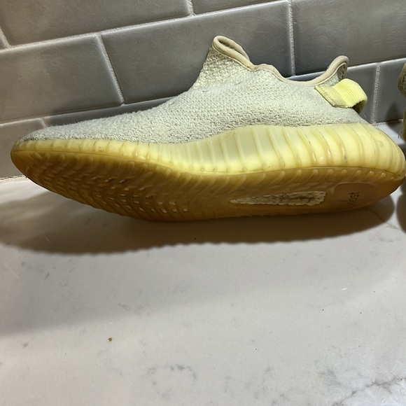 Used Yeezy 350 V2 Butters - Picture 4 of 7